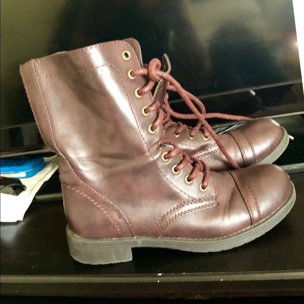 Brash lace up boots great condition